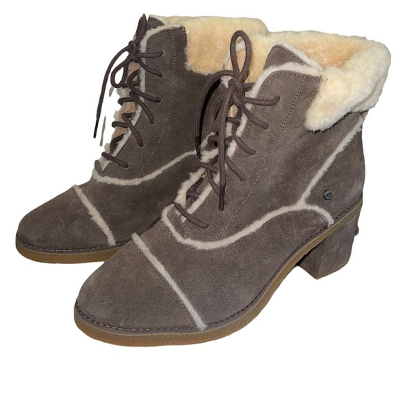 UGG Australia Esterly Heeled Lace up Suede boots. Size 9.5 EUC - Picture 10 of 14